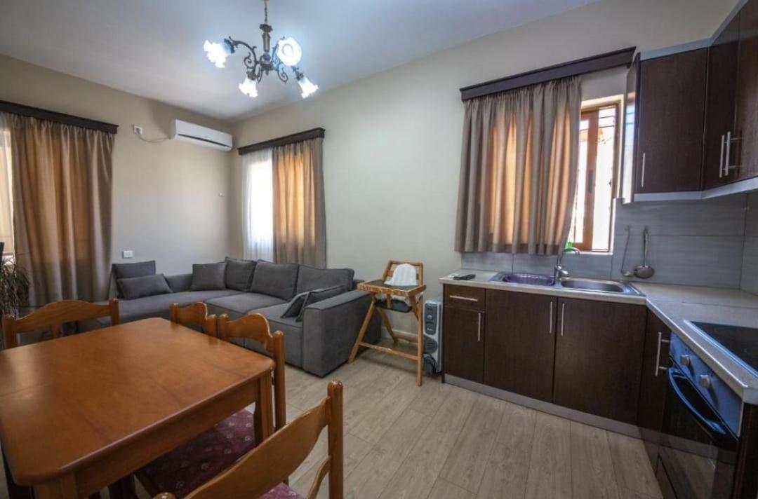 Rooms By Klajdi Sarandë Exterior foto